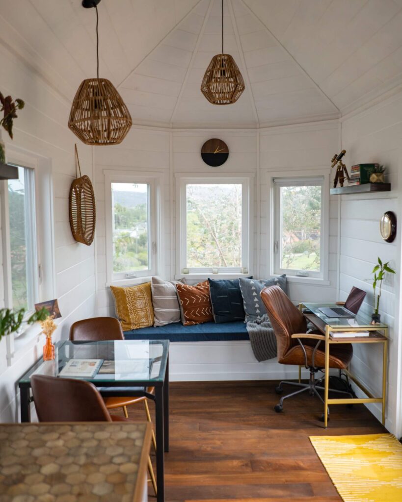 Dnevni boravak u mobilnoj kućici